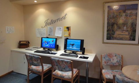 Oaklands Residential Care Facility - Seniors Australia 1