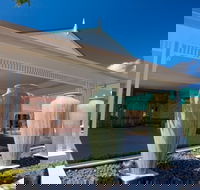Embracia on the Avenue - Seniors Australia