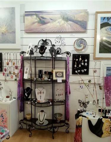 Ballina Art & Framing - Seniors Australia 0