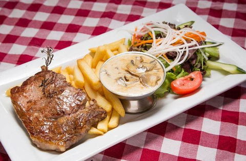 Nat's Place - Seniors Australia 9