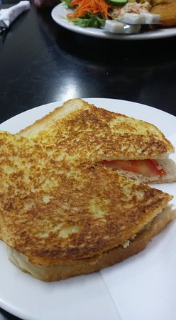Amble Inn Snack Bar - Seniors Australia 0