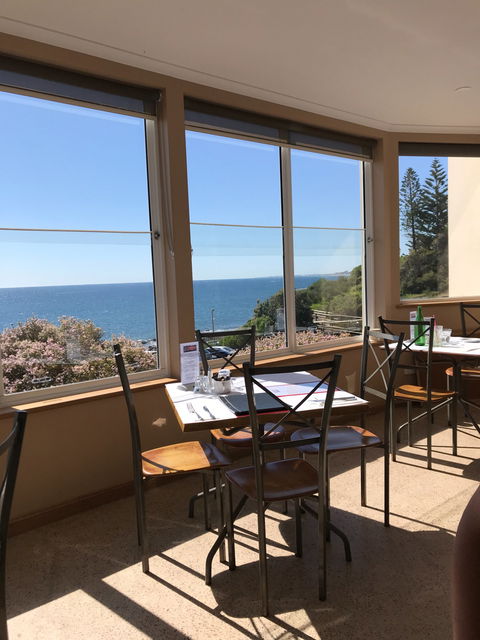 Marino Rocks Cafe Restaurant - Seniors Australia 3