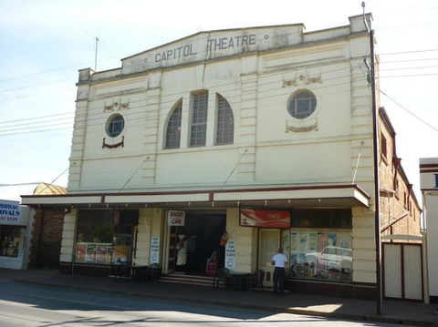 229 On Main Cafe - Seniors Australia 0