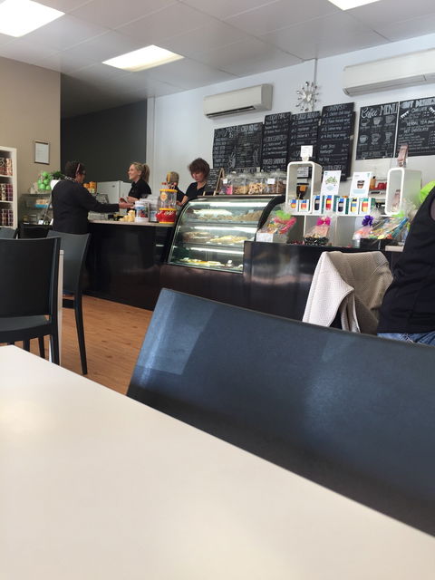 Cafe La Vie - Seniors Australia 4