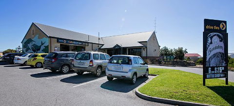 Middleton Tavern - Seniors Australia 0
