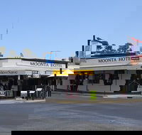 Moonta hotel - Seniors Australia
