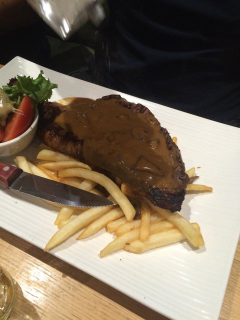 The Golden Fleece Hotel - Seniors Australia 8