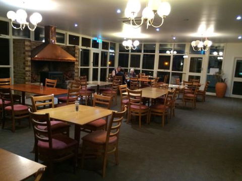 Poddy Dodgers Bar And Bistro - Seniors Australia 0