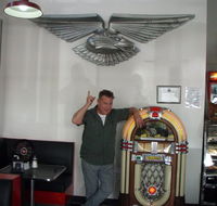 Retro Style Dinning - Seniors Australia