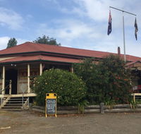 Mungungo Pub - Seniors Australia