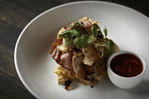 Tom Phat - Seniors Australia 0