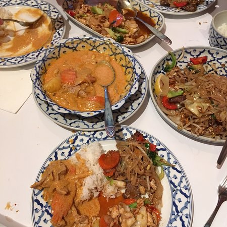 Piyawat Thai Restaurant - Seniors Australia 0