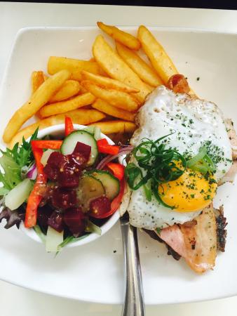 Flying Horse Bar & Brewery - Seniors Australia 0