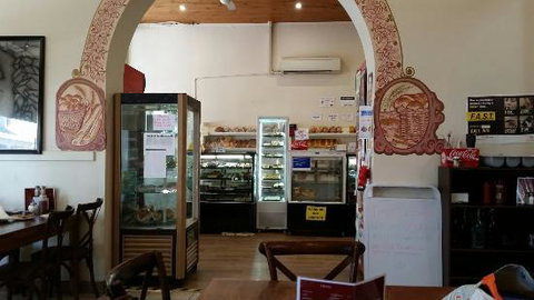 Country Cob Bakery - Seniors Australia 0