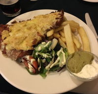 Cunninghams Hotel - Seniors Australia