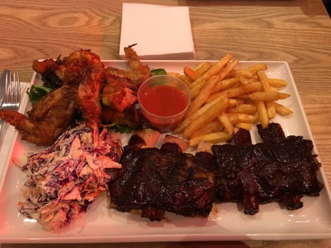 Bistro Marque At The Crest Hotel - Seniors Australia 0