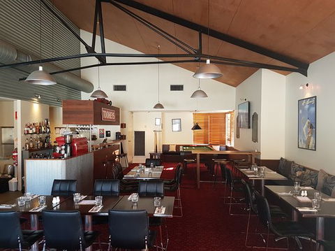 Stallions Restaurant & Bar - Seniors Australia 0
