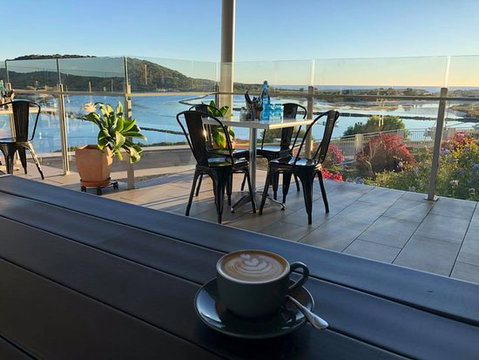 The View - Coffee & Bites - Seniors Australia 0