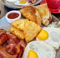 Caph's Restaurant Cafe Bar - Seniors Australia