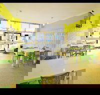Queen Street Cafe  Takeaway - Seniors Australia