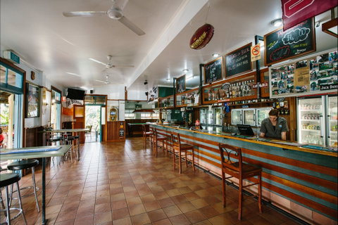 Mena Creek Hotel - Seniors Australia 1