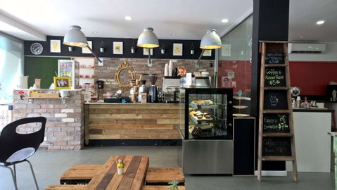 The Gold Coast Coffee School - Seniors Australia 0