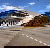 Harts Takeaway/Junction Hotel Peterborough - Seniors Australia