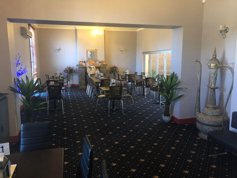 Harts Takeaway/Junction Hotel Peterborough - Seniors Australia 1
