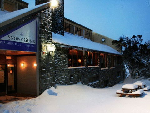Snowy Gums Chalet - Seniors Australia 5