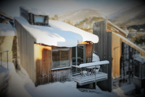 CHILL-OUT @ THREDBO - Seniors Australia 0