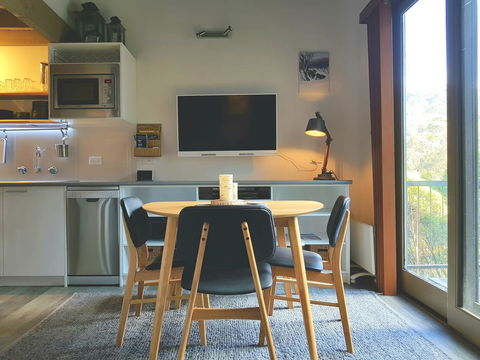 CHILL-OUT @ THREDBO - Seniors Australia 6
