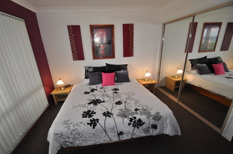 Beachfront Apartments - Seniors Australia 5