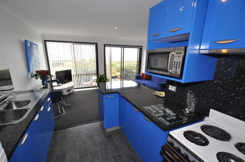 Beachfront Apartments - Seniors Australia 6