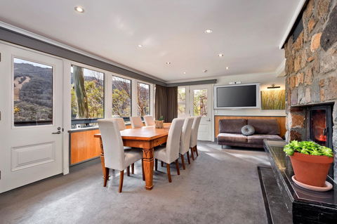 Pure Chalet Thredbo - Seniors Australia 16
