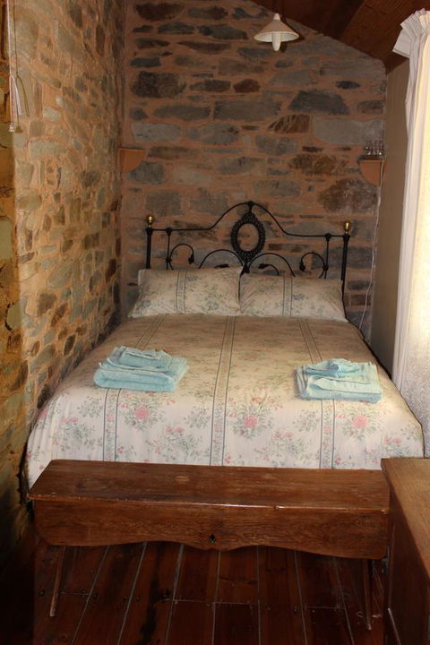 Hillside Cottage - Seniors Australia 3