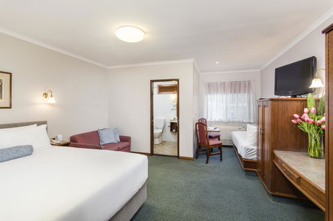 Adelaide Inn - Seniors Australia 44