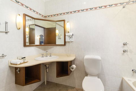 Adelaide Inn - Seniors Australia 22