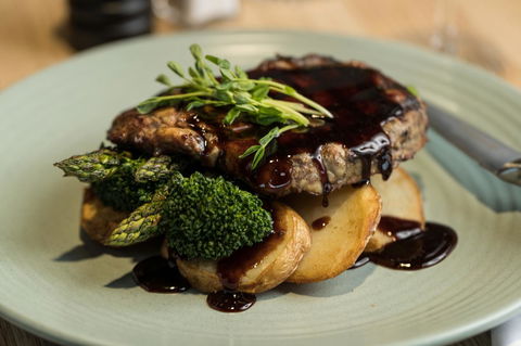 Rydges Pit Lane - Seniors Australia 16