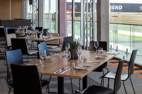 Rydges Pit Lane - Seniors Australia 39