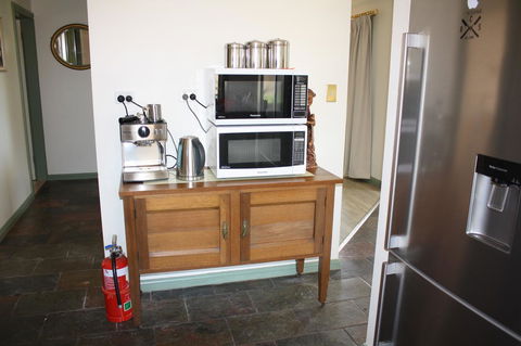 Maslin Beach House - Seniors Australia 11
