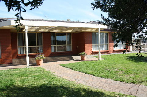 Maslin Beach House - Seniors Australia 7