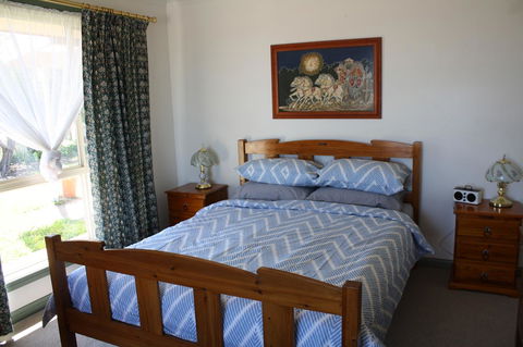 Maslin Beach House - Seniors Australia 9