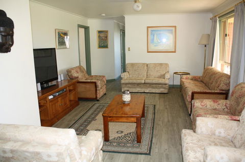 Maslin Beach House - Seniors Australia 8