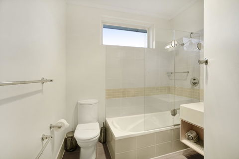 Adelaide Road Motor Lodge - Seniors Australia 11