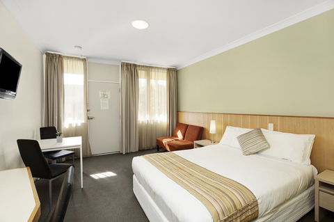 Adelaide Road Motor Lodge - Seniors Australia 17