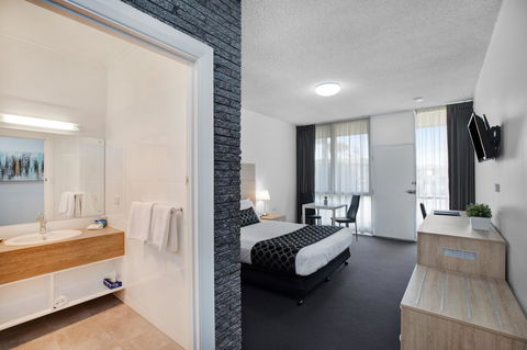 Adelaide Road Motor Lodge - Seniors Australia 23