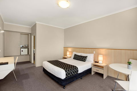Adelaide Road Motor Lodge - Seniors Australia 32
