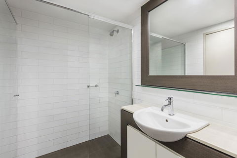 Adina Apartment Hotel Darwin Waterfront - Seniors Australia 1