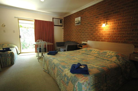 Burra Motor Inn - Seniors Australia 42