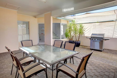 Bay Bliss - Seniors Australia 2